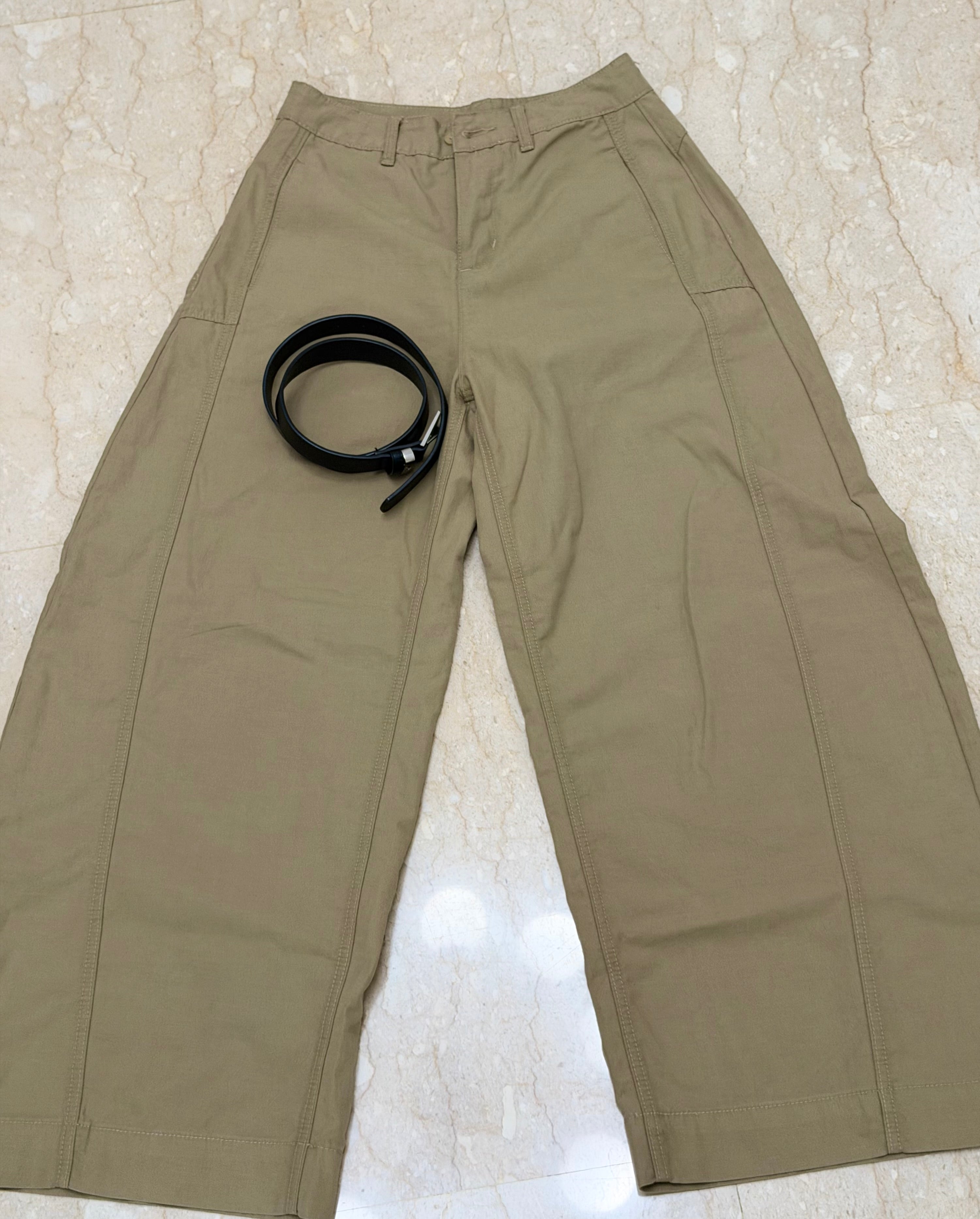 Scimitar Curve Pants